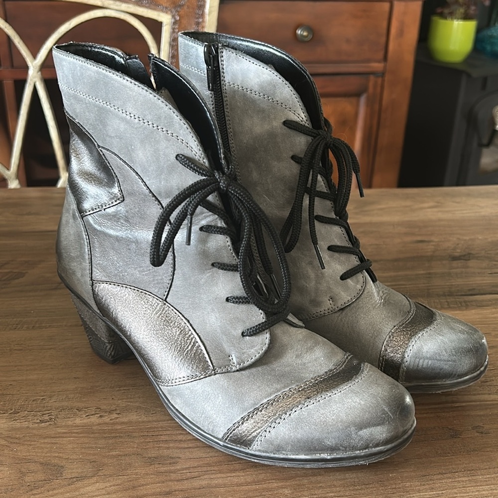 Remonte Gray and Black Lace Up Boots size 38
